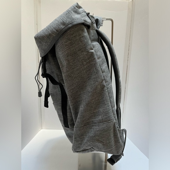 Herschel Supply Iona Raven Crosshatch Backpack 24L Light